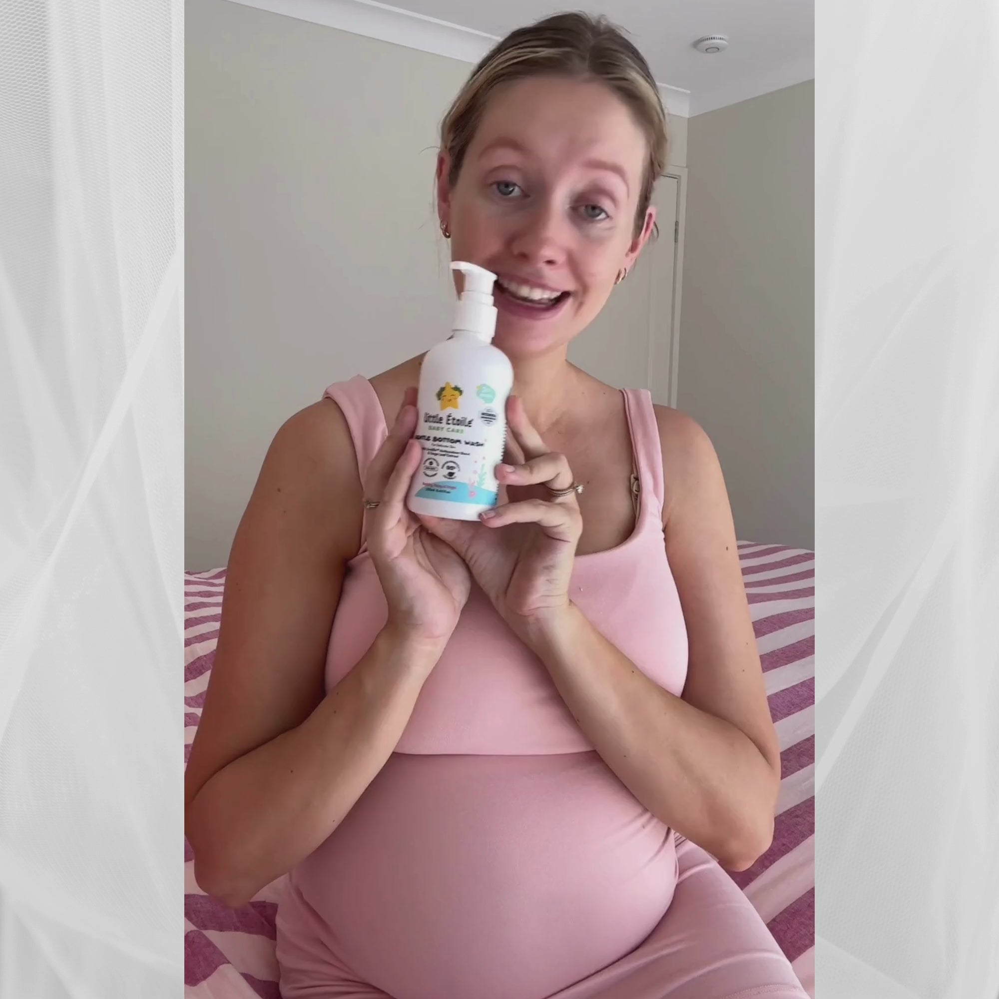 Load video: Gentle Bottom Wash for Delicate Skin (2+ Years)